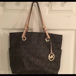 Michael Kors purse